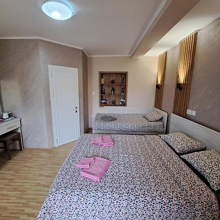 Villa Renessans Ohrid Rom bilde